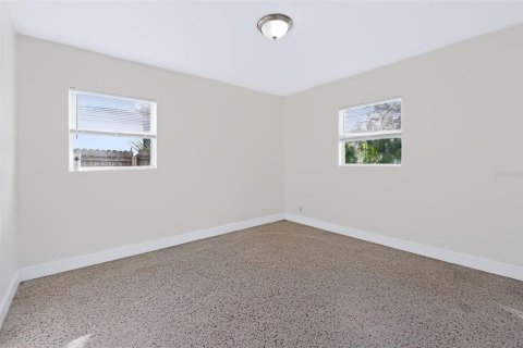 Villa ou maison à vendre à Tampa, Floride: 3 chambres, 78.04 m2 № 2397023 - photo 18