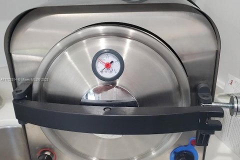 Купить коммерческую недвижимость в Плантация, Флорида № 1977223 - фото 29