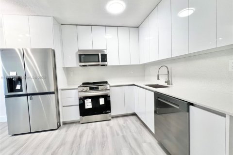 Villa ou maison à louer à Miami Gardens, Floride: 3 chambres № 1996826 - photo 8