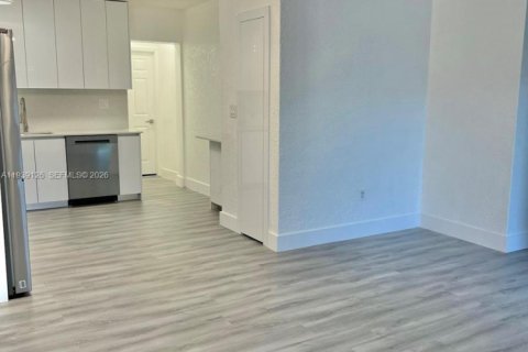 Villa ou maison à louer à Miami Gardens, Floride: 3 chambres № 1996826 - photo 17