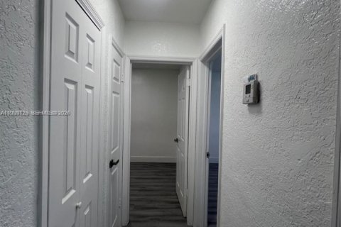 Villa ou maison à louer à Miami Gardens, Floride: 3 chambres № 1996826 - photo 19