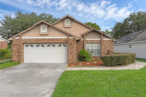 Villa ou maison à vendre à Orlando, Floride: 3 chambres, 122.17 m2 № 1907483 - photo 1