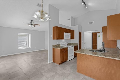 Villa ou maison à vendre à Orlando, Floride: 3 chambres, 122.17 m2 № 1907483 - photo 7