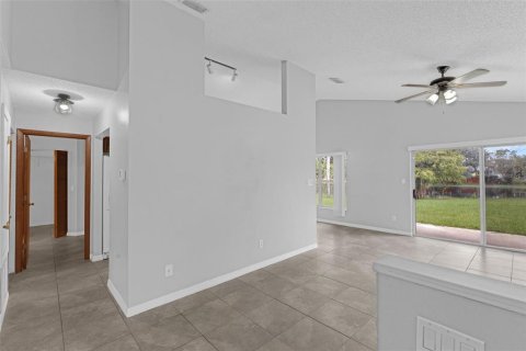 Villa ou maison à vendre à Orlando, Floride: 3 chambres, 122.17 m2 № 1907483 - photo 6