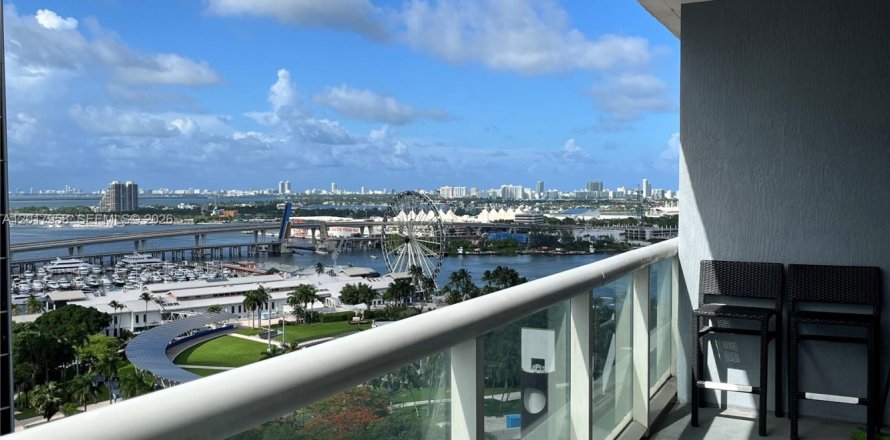 Condo à Miami, Floride, 2 chambres № 2145720