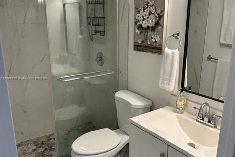 Снять в аренду кондоминиум в Майами, Флорида 2 спальни, 82.03м2, № 1977122 - фото 14