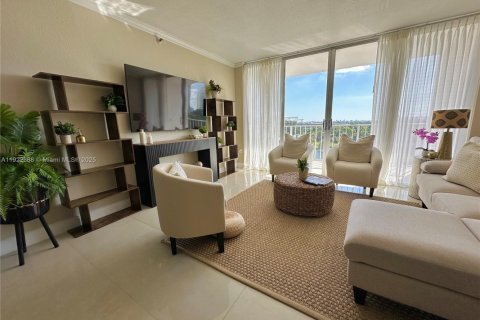 Снять в аренду кондоминиум в Майами, Флорида 2 спальни, 82.03м2, № 1977122 - фото 4