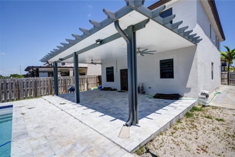 Casa en venta en Homestead, Florida, 4 dormitorios, 224.08 m2 № 1617784 - foto 18