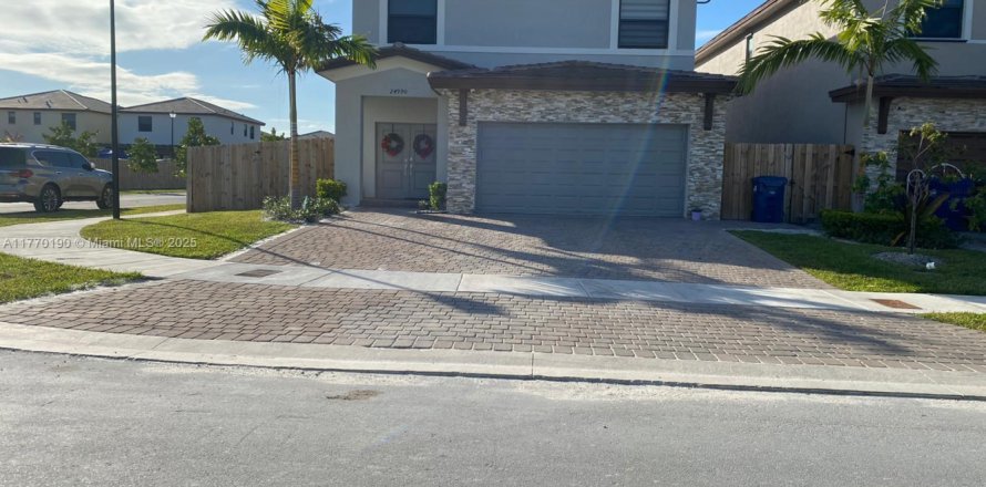 Casa en Homestead, Florida 4 dormitorios, 224.08 m2 № 1617784