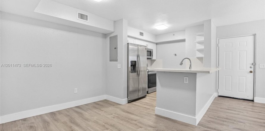 Condominio en Homestead, Florida, 2 dormitorios  № 2075210