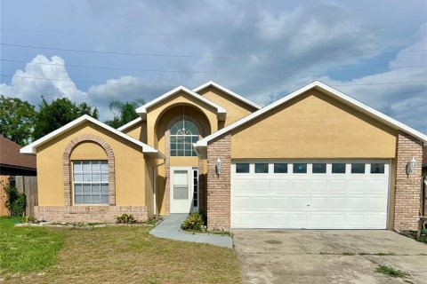 Casa en alquiler en Orlando, Florida, 3 dormitorios, 124.86 m2 № 1899286 - foto 1