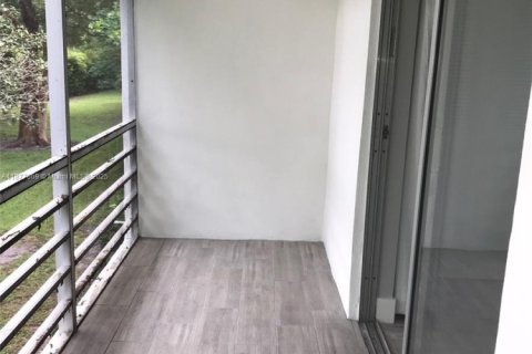 Copropriété à vendre à Deerfield Beach, Floride: 1 chambre, 54.35 m2 № 1922809 - photo 12