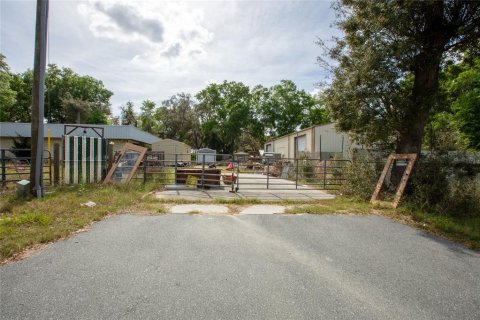 Купить коммерческую недвижимость в Мелроз, Флорида 338.16м2, № 1635127 - фото 24