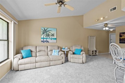 Condo in Fort Myers, Florida, 2 bedrooms  № 1640044 - photo 21