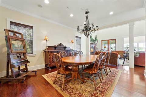 House in Melrose, Florida 5 bedrooms, 552.12 sq.m. № 1774067 - photo 14