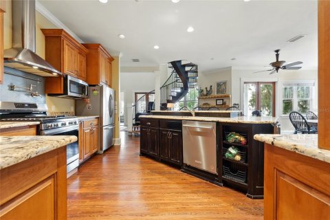 House in Melrose, Florida 5 bedrooms, 552.12 sq.m. № 1774067 - photo 24
