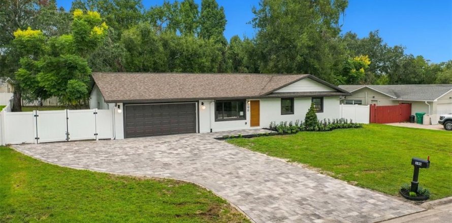 Villa ou maison à Winter Garden, Floride 3 chambres, 163.04 m2 № 2406629