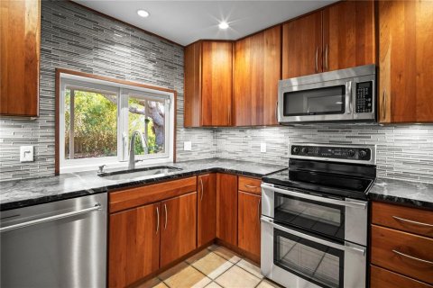 Casa en venta en Sarasota, Florida, 3 dormitorios, 138.98 m2 № 2387697 - foto 9