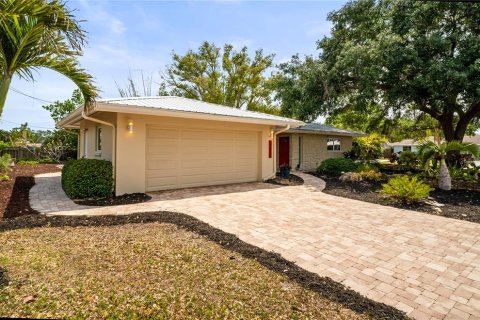 Casa en Sarasota, Florida 3 dormitorios, 138.98 m2 № 2387697