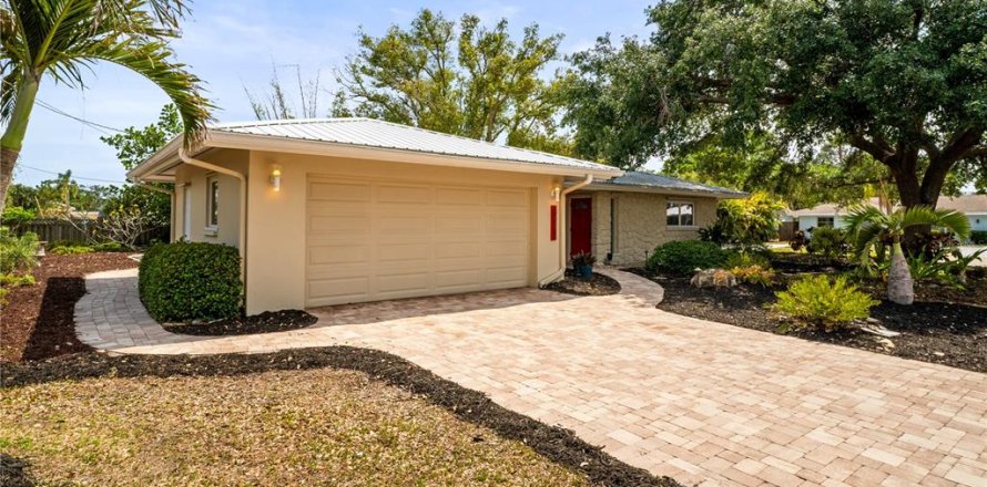 Casa en Sarasota, Florida 3 dormitorios, 138.98 m2 № 2387697