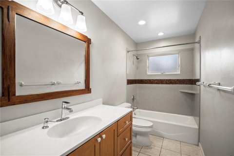 Casa en venta en Sarasota, Florida, 3 dormitorios, 138.98 m2 № 2387697 - foto 18