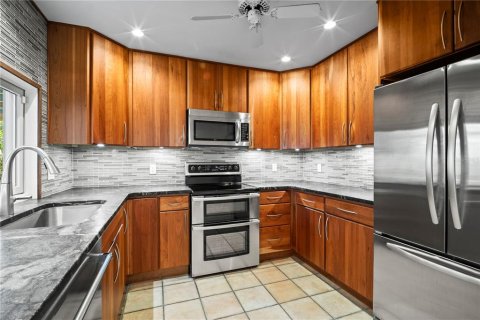 Casa en venta en Sarasota, Florida, 3 dormitorios, 138.98 m2 № 2387697 - foto 8