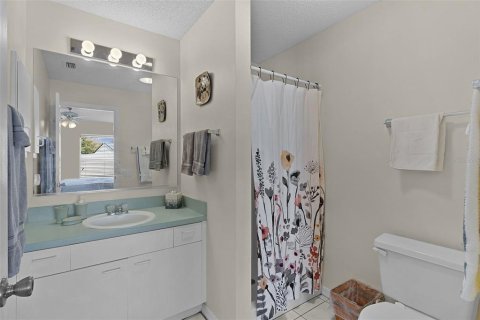 Villa ou maison à louer à The Villages, Floride: 2 chambres, 112.78 m2 № 2330889 - photo 14