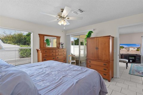 Villa ou maison à louer à The Villages, Floride: 2 chambres, 112.78 m2 № 2330889 - photo 12