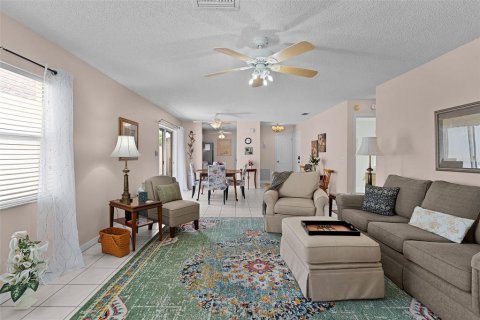 Villa ou maison à louer à The Villages, Floride: 2 chambres, 112.78 m2 № 2330889 - photo 7