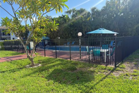 Condominio en alquiler en Hollywood, Florida, 1 dormitorio, 63.17 m2 № 2076185 - foto 9