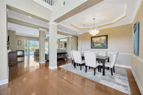 House in Land O' Lakes, Florida 5 bedrooms, 371.33 sq.m. № 1803139 - photo 4