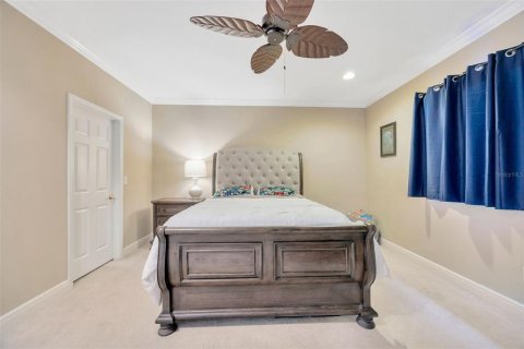 House in Land O' Lakes, Florida 5 bedrooms, 371.33 sq.m. № 1803139 - photo 24