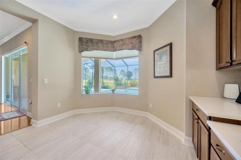 House in Land O' Lakes, Florida 5 bedrooms, 371.33 sq.m. № 1803139 - photo 9