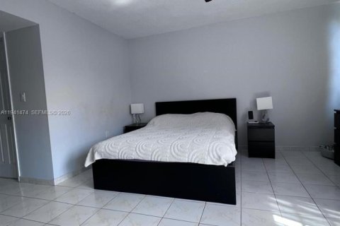 Купить кондоминиум в Майами, Флорида 2 спальни, 122.17м2, № 1998616 - фото 16