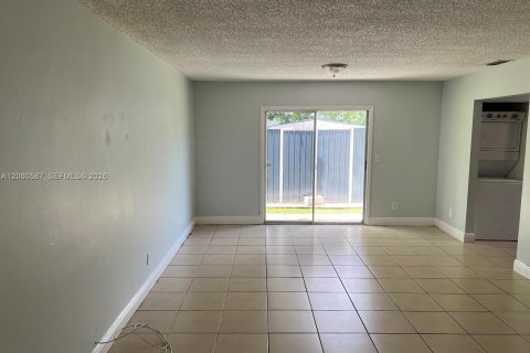 Villa ou maison à louer à Florida City, Floride: 3 chambres, 102.1 m2 № 2270228 - photo 28