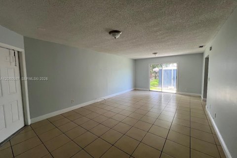 Villa ou maison à louer à Florida City, Floride: 3 chambres, 102.1 m2 № 2270228 - photo 7