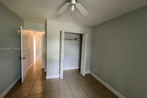 Villa ou maison à louer à Florida City, Floride: 3 chambres, 102.1 m2 № 2270228 - photo 16