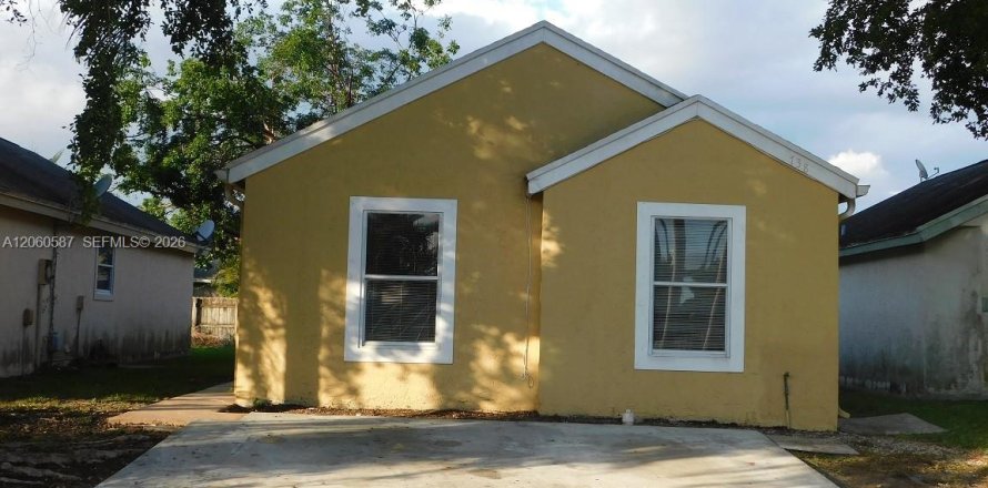 Villa ou maison à Florida City, Floride 3 chambres, 102.1 m2 № 2270228