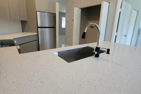 Villa ou maison à louer à Miami, Floride: 3 chambres, 123.75 m2 № 2089443 - photo 8