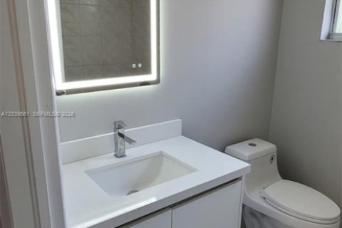 Villa ou maison à louer à Miami, Floride: 3 chambres, 123.75 m2 № 2089443 - photo 14