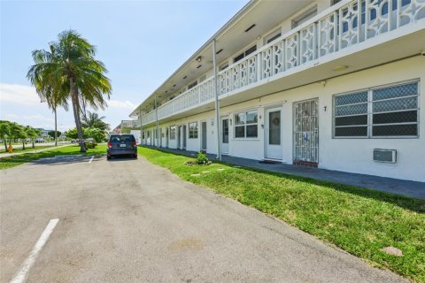 Condominio en venta en Miami Gardens, Florida, 1 dormitorio, 66.43 m2 № 1766364 - foto 21