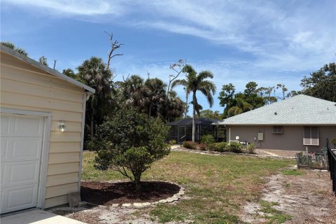 House in Englewood, Florida 3 bedrooms, 186.27 sq.m. № 1721108 - photo 6