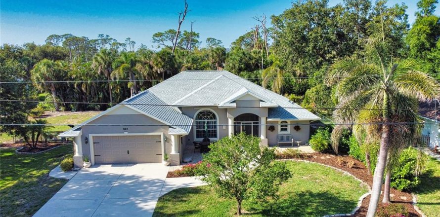 House in Englewood, Florida 3 bedrooms, 186.27 sq.m. № 1721108