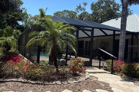 House in Englewood, Florida 3 bedrooms, 186.27 sq.m. № 1721108 - photo 5