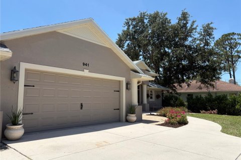 House in Englewood, Florida 3 bedrooms, 186.27 sq.m. № 1721108 - photo 8