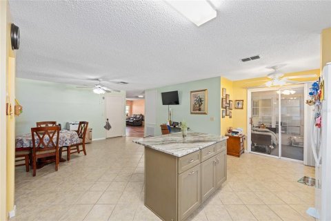 Villa ou maison à vendre à Ocala, Floride: 2 chambres, 131.18 m2 № 1721453 - photo 6