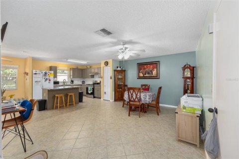 Villa ou maison à vendre à Ocala, Floride: 2 chambres, 131.18 m2 № 1721453 - photo 5