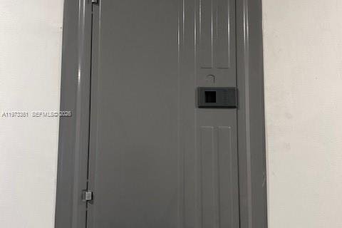 Copropriété à vendre à Hollywood, Floride: 2 chambres, 99.87 m2 № 2033964 - photo 16