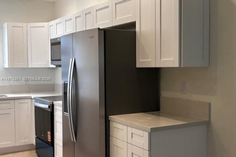 Copropriété à vendre à Hollywood, Floride: 2 chambres, 99.87 m2 № 2033964 - photo 5