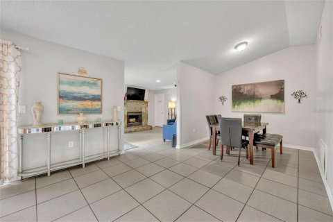Villa ou maison à louer à Kissimmee, Floride: 4 chambres, 164.81 m2 № 2097507 - photo 6